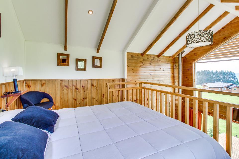 Loft Y Ensenada *